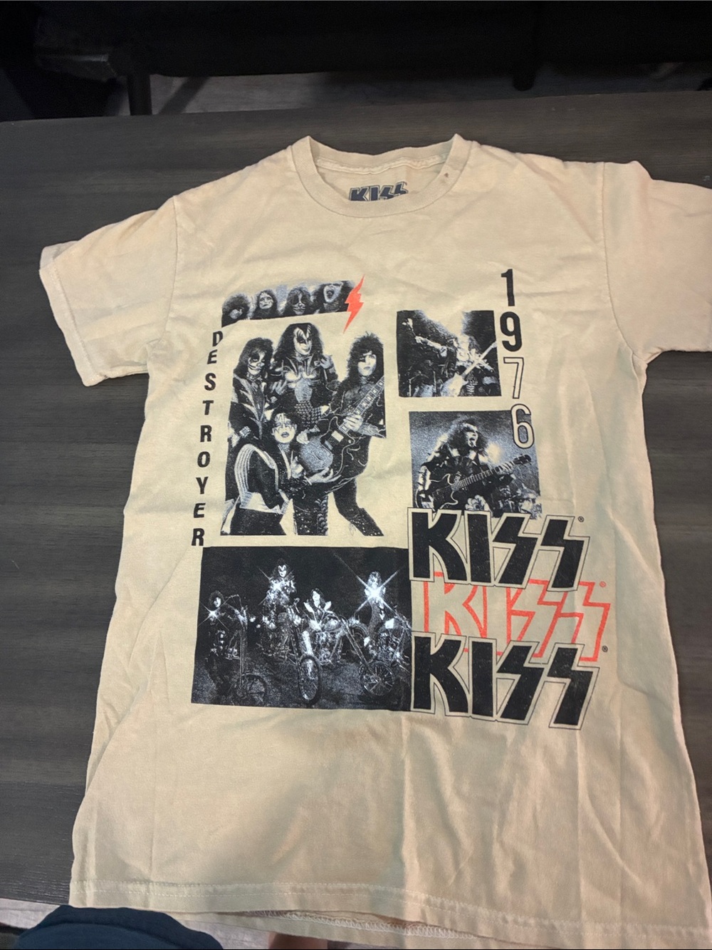 Kiss Cream Short Sleeve Tee with Black & Red Tour Graphics